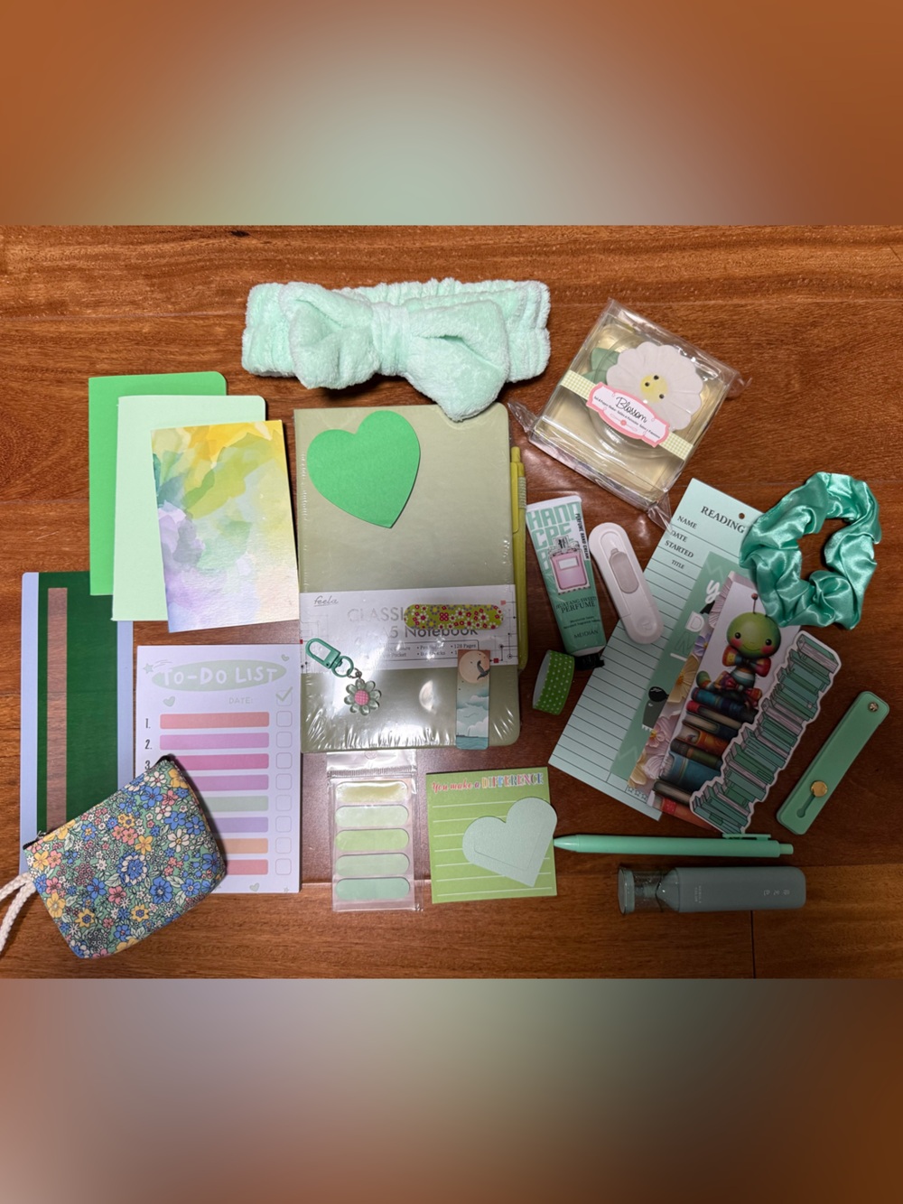 Assorted Green Journaling, Reading and Stationery Bundle